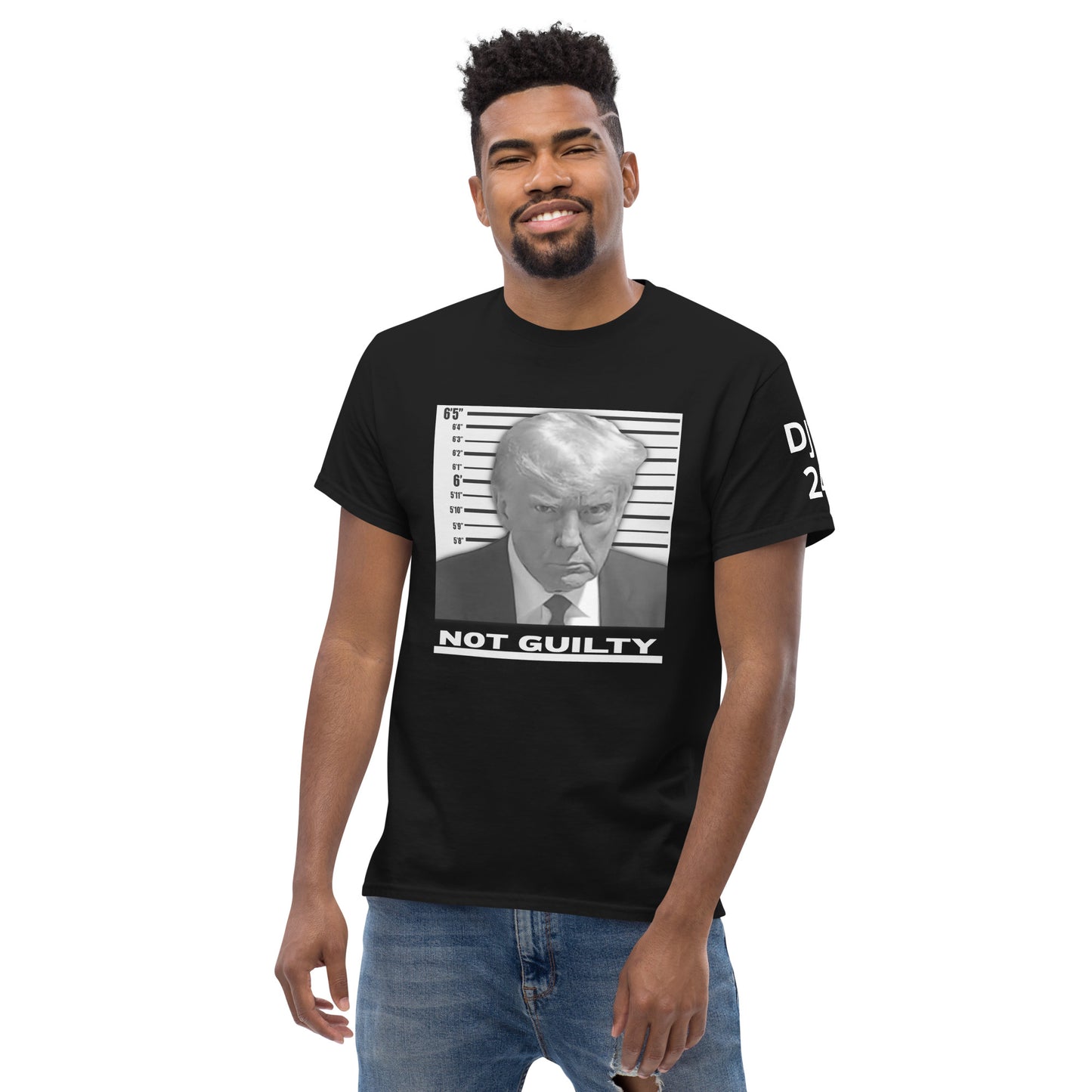 TRUMP MUGSHOT NOT GUILTY (DJT 24 ON SLEEVE) Men's classic tee